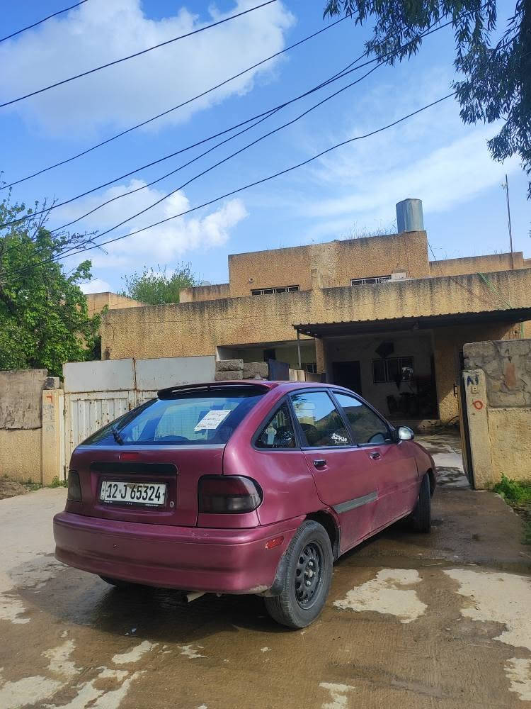 كيا اڤيلا موديل 95
(السيارة بأسمي تحويل شرط ثاني يوم)
 بصمة تشغيل وطفاء عن بعد بصمة قفل مركزي شاشة اندرويد كامرة خلفية كهربائيات كلها شغالة
 محرك مال كصة خير من الله حجم 13
السيارة تدفئة وتبريد ثلج
الداخل مرتب كامل فول
 قوايش جديدة فلنجات دسكات جديدة طخم تايرات جديد
.سعرها 29 شراي اتصل
*********** موصل, نينوى
