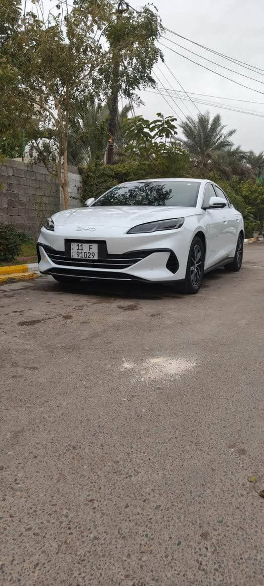 بي واي دي سيل 06 
2025 موديل 
بطاريه 80 
ماشيه 19 الف 
5 كامرات تسجيل داش كام 4كامرات 
مقاعد جلد اسود كرسي كهرباء 
حساسات امامي خلفي 
شاشه كبيره دواره منصب عليها جميع البرامج 
تبريد قطعتين كامرات 360 
هواي موضفات بيها 
بغداد 
الرقم *********** بغداد, العراق
