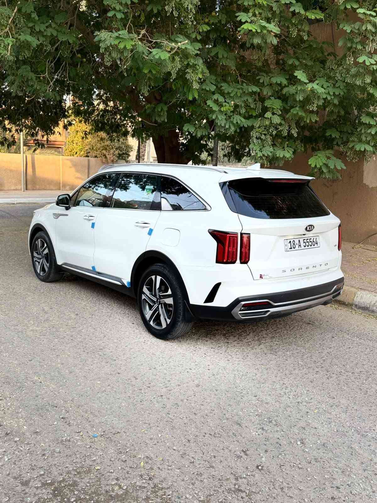 سلام عليكم سياره نوع سورنتو موديل 2021خليجي  مواصفات شاشه كامره حساسات امامي خلفي تحكم ستيرن جهتين شاير بل مري مري شفط كشنات كهرباي جلد بصمه تشغيل بصمه ابواي مانع للانزلاق مثبت سرعه قياده ذاتيه 6ستندر 7راكب 3قطع تبريد كفاله كير مكينه حداديه تخم تاير تبريدد تدفئة كفاله من ضربه تبديل صبغ بارد كفاله العنوان كربلاء تحويل مباشر بسمي السعر 248بيه مجال شيء بسيط رقم*********** الهاتف
