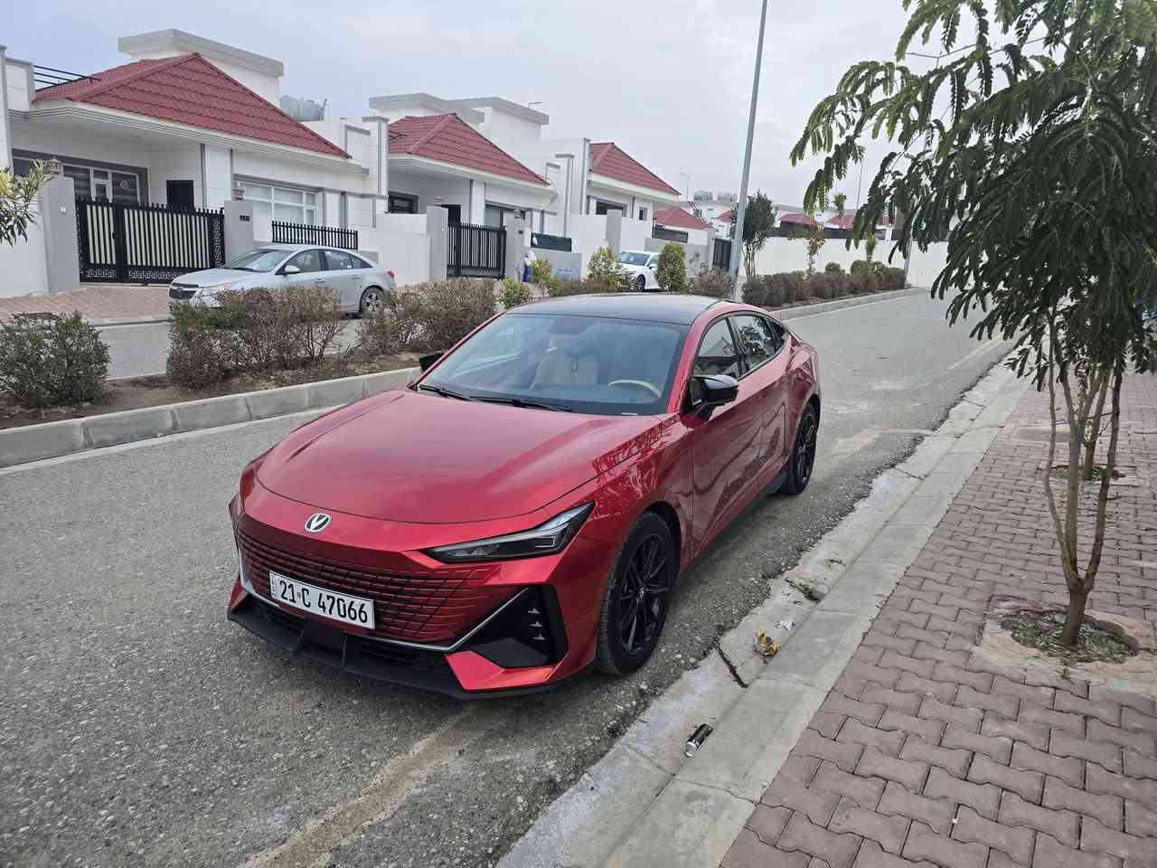 🚘 للبيع شانجان UNI-V موديل 2024
🔴 اللون: أحمر طوخ
📍 المكان: كركوك
🛣️ الممشى: 34,000 كم
💰 السعر: 149 ورقة
✨ المواصفات:
محرك 1.5 تيربو
قوة 187 حصان
عزم 300 نيوتن/م
قير أوتوماتيك 7 سرعات DCT
دفع أمامي
جنوط 18 إنج
داخلية جلد
مقاعد كهربائية مع تبريد
شاشتين 10.3 إنج
كاميرا 360°
حساسات أمامية وخلفية
شاحن لاسلكي
تشغيل عن بُعد
دخول وتشغيل بدون مفتاح
مثبت سرعة تكيفي
تحذير النقطة العمياء
تحذير الخروج عن المسار
فرملة طوارئ أوتوماتيكية
Auto Hold
أنظمة أمان متعددة
🔥 السيارة نظيفة حيل بدون اي ضرر نقطة مابي عليها PPF كامل ماركة كاربنس ضمان ١٠ سنوات رقم هاتف واتساب ***********
