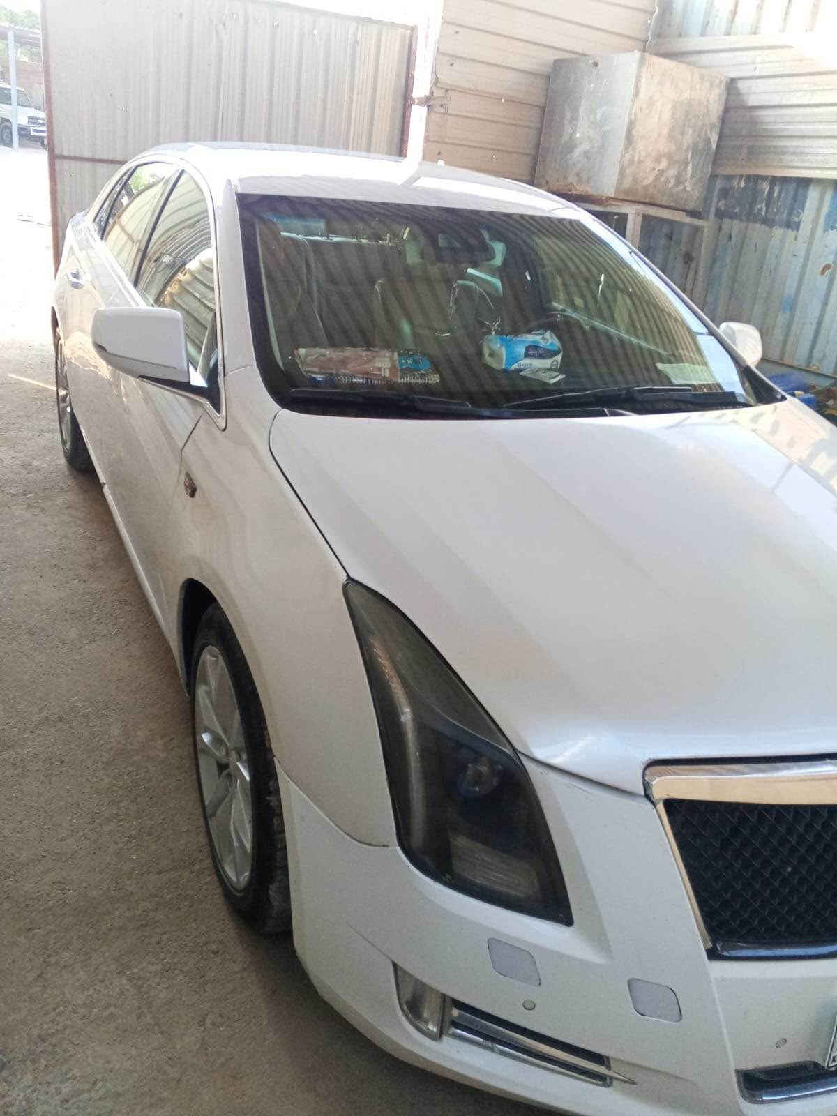 ‏السلام عليكم ورحمة الله وبركاته للبيع Cadillac 2017 فول مواصفات عد فتحة السقف السيارة بدون ضربة وبدون حادث وبدون صبغ رقم شمالي مميز تحويل مباشر ￼ السعر 145 وبيها مجال للشراي ￼للتواصل 
*********** كربلاء, العراق
