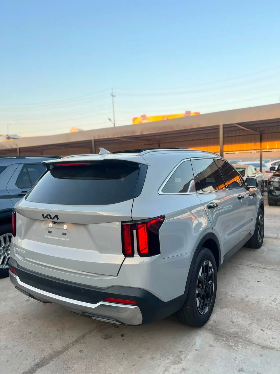 KIA SORENTO S 2025🔥
🔥🔥سعر ٢٥٥ ورقه $$

وارد أمریکي

ماشي ٨ الف مايل

فول مواصفات

محرك ٢٥٠٠  ٤ سيلندر 

٧ سبعة راكب

بدون رقم بشرط الترقيم شمالية

✅ضرر سيارة شوي بوند صبوخ بدون دواخل

لايتات راديتر كلش بلادي

✅رقم شاصي 5XYRL4JC6SG332004

مكان سيارة سليماني

***********📱📱📱
