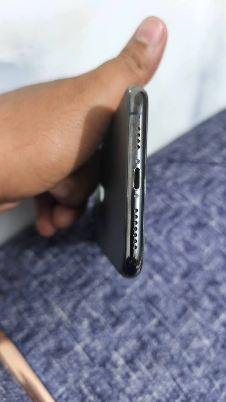 للبيع iPhone 11 Pro Max بحالة جيدة، مناسب للاستخدام اليومي.
📱 الموديل: iPhone 11 Pro Max
🎨 اللون: رصاصي
💾 السعة: 256GB
🔋 البطارية: مبدلة بنسبة 100%
بصمه وجه ماتشتغل فيس أيدي
💰 السعر المطلوب:225 الف دينار عراقي (قابل للتفاوض بالمعقول)
📍 العنوان: بغداد – حي أور
📞 للتواصل: ***********
ملاحظة: الجهاز جاهز للفحص عند الاستلام، والبيع نقدًا. يرجى التواصل للجادين فقط.
