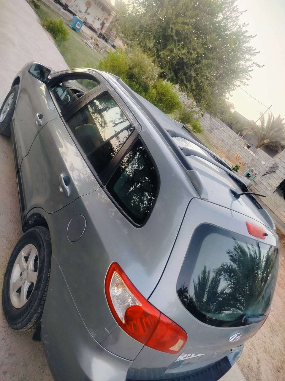 سنتافي للبيع موديل 2007 6 سلندر 2700 مكفول كير ومحرك بيها قطعتين سياره جاهزه من كلشي نقصها بس تبريد المكان ديالى ع أطراف الخالص بيع مستعجل 100 وبيها مجال ***********

