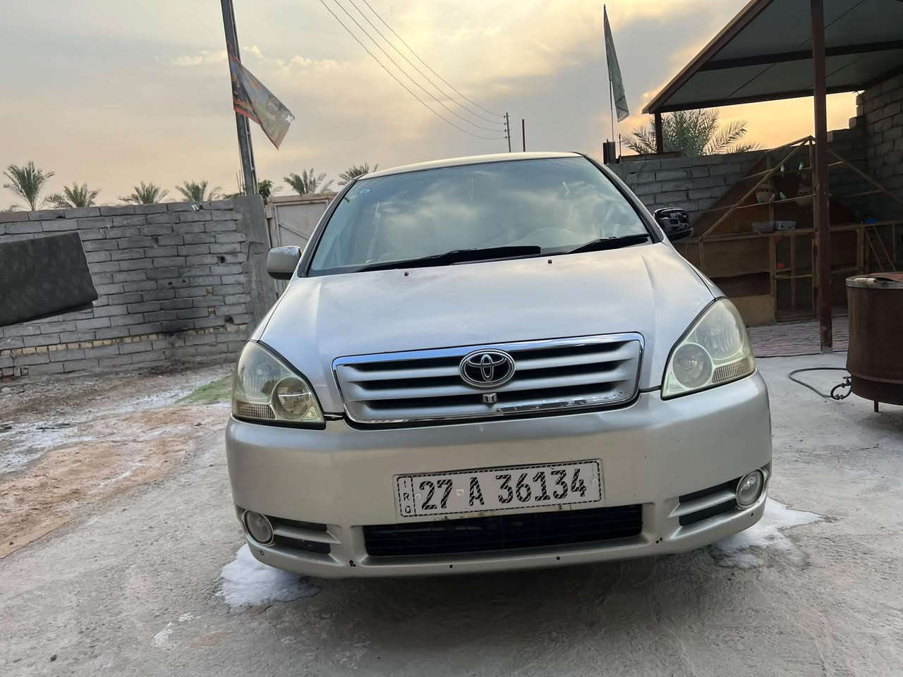 السلام عليكم ابصم 2002 بسمي مكاني البصره قصاء المدينه سنويه تنتهي 2031 تبريد شغال تخم تاير حداده جديده ب (100) وبيهه مجال بسيط *********** للأستفسار
