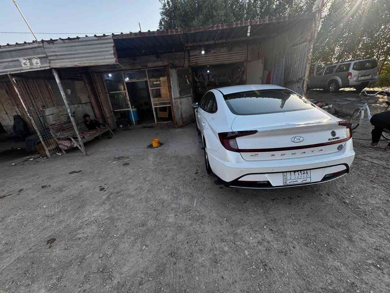 السلام عليكم
للبيع فقط 
سيارة سوناتا خليجي 
موديل 2021  
مكينه 2500
شبر ب الباب الأيسر الأمامي 
وشبر باب الايمين الخلفي 
واضربه بسيطه باب الخلفي راجعه ع بارد 
بقيه مكفول وسونار موجود 
مكان السماوة معوقين وكاله عامه باركود الاستفسار  ***********
***********
