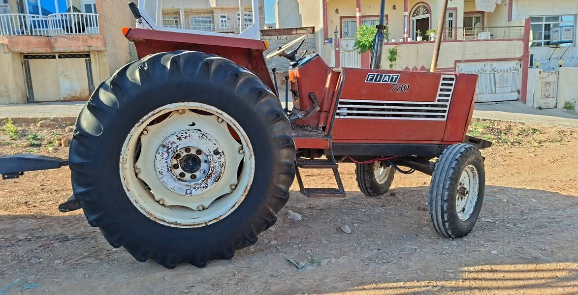 بۆ فڕۆشتن ئەو فیادەو عەنتەر  ‌80 یە بە تەنکەرەوە(***********)
