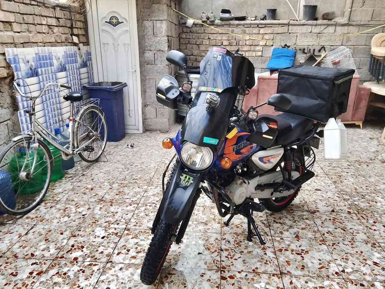 السلام عليكم 
بوكسر للبيع موديل 22شهر ال 11  رقم بغداد مكان زعفرانيه 
رقم ***********
