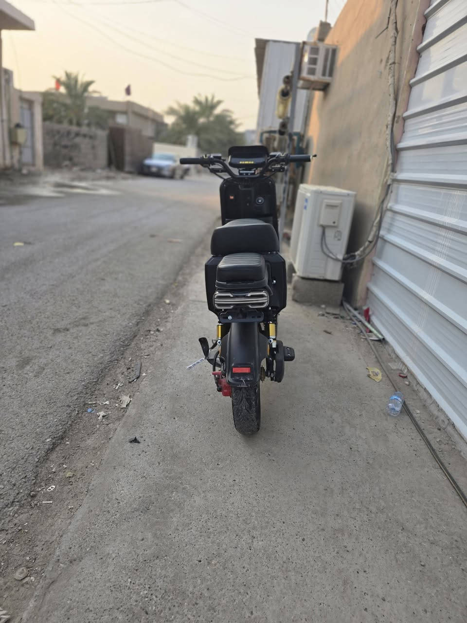 سلام عليكم دراجه شحن R11مستعمل شهرين فقط كلشي شغال بيه رقم *********** سعر خاص
