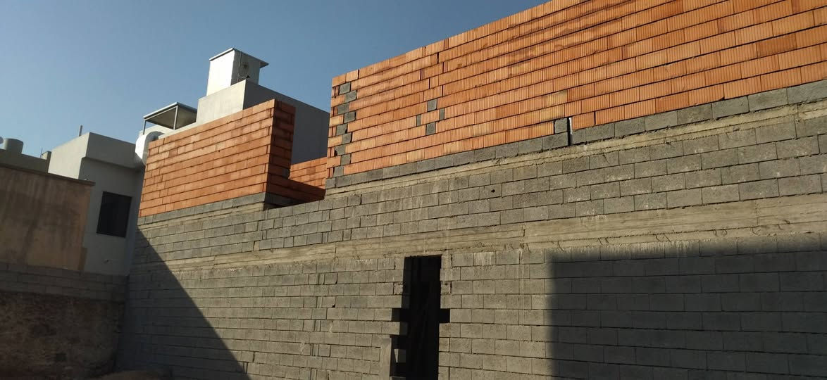 السلام عليكم ورحمه الله وبركاته اسطة بناء شغل هندسي متفرغ حاليا ***********
