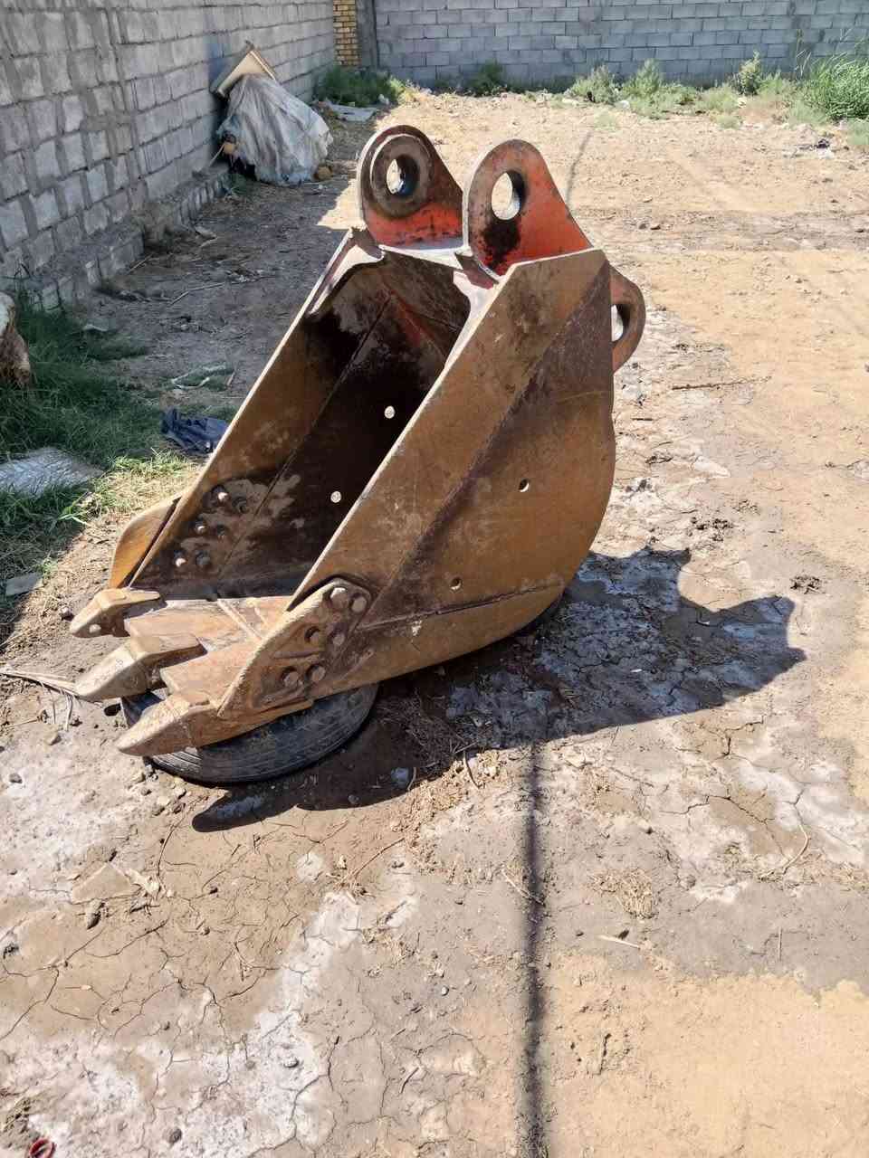 للبيع كيله 60 بلاديه العنوان واسط النعمانيه رقم الهاتف ***********
