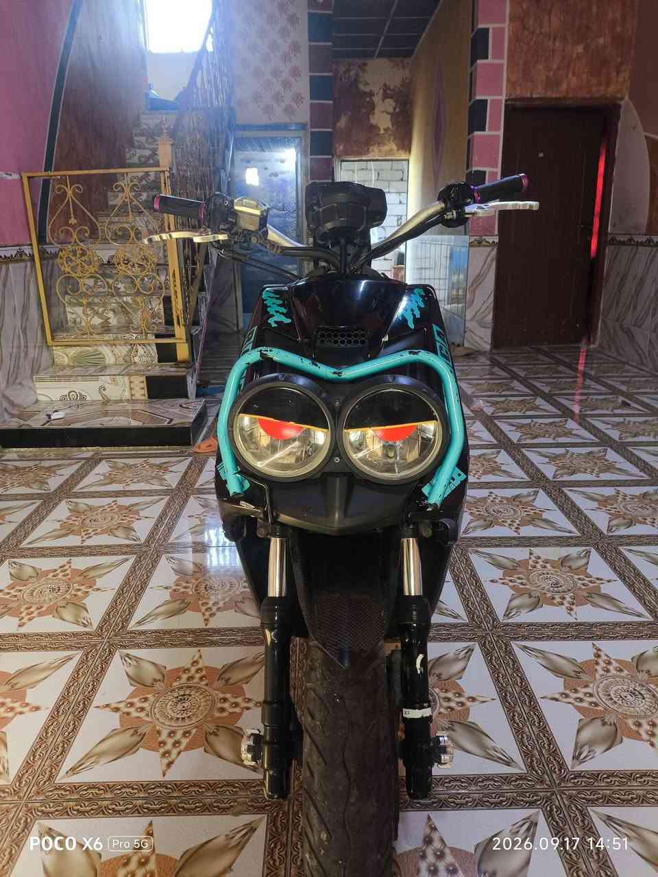 يا الله سلام عليكم شباب درجه سكنس جبلي
لبيع درجه ماشاء الله كلها تزويد وملاح شوفت عينكم درجه ما معوزه برغي درجه كلشي شغال صطبات حساس كلشي شغال موديل 2012 درجه لوك بيها هواي تزويد كلجات رياضي بيها شغلات حلوا 
درجه  لا تنقيص ولا تبخير  
درجه بيها شغلا وحده تشتغل ورا 5 دقائق تطفأ  اني ما فارق حتا اصلحا  عايفها  
مفتوح ولفات فقط 
سعر بي 875وبيها مجال مكاني البصرة كرمت علي 
رقم تواصل ***********
مستعجل على بيعها محتاج
مراوس ماكس أو بوليس بس كون نضيف

نص مكتوب في الصور:
- POCO X6 Pro 5G 2026.09.17 14:50
- POCO X6 Pro 5G 2026.09.17 14:51
- POCO X6 Pro 5G 2026.09.17 14:53
- POCO X6 Pro 5G 2026.09.17 14:52
- POCO X6 Pro 5G
- 2026.09.17 14:53
- POCO X6 Pro 5G 2026.09.17 14:54