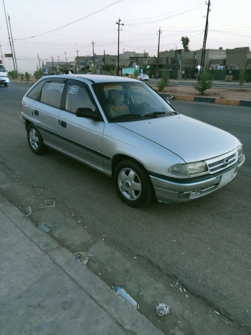سلام عليكم 
سياره استرا موديل 92 حجم 16 قفل مركزي صبغ جماليه بدون معجون مابيها اي ضرر عنوان موصل حي صدام شرط تحويل وكاله  ممنوع خاص او وتساب
رقم نينوئ الماني
رقم الموبايل 
كورك ***********
اسيا ***********
