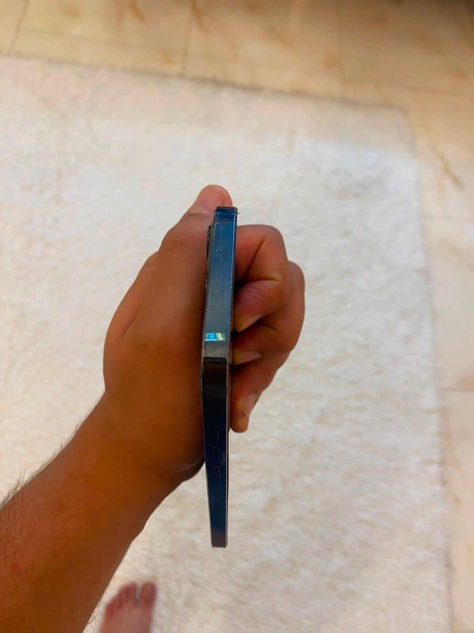 ثنعش برو ماكس
كلشي مبدل بي 
بطارية اصلية 
كامرة 
وشاشة اليوم شديتهة ب ١٥٠ الف ومكةة 
*********** واتساب مكاني كربلا الحر الزغير 
اول ما نزل اخذتة ولليوم

