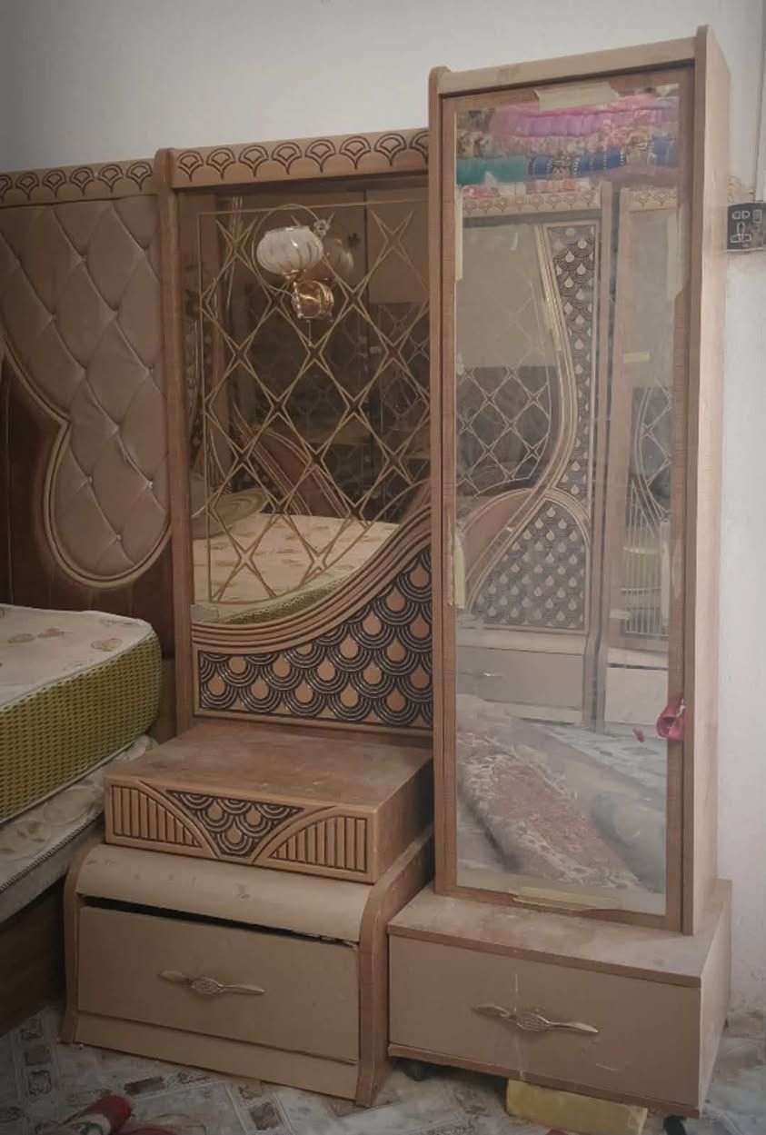السلام عليكم غرفه مستعمله قليل اللبيع 

السعر 850 وبيها مجال الشراي وتصل بيك خير وتدلل

موقع الديوانيه الحمزه الشرقي حي الحسين ع  

رقم الموبايل ***********
