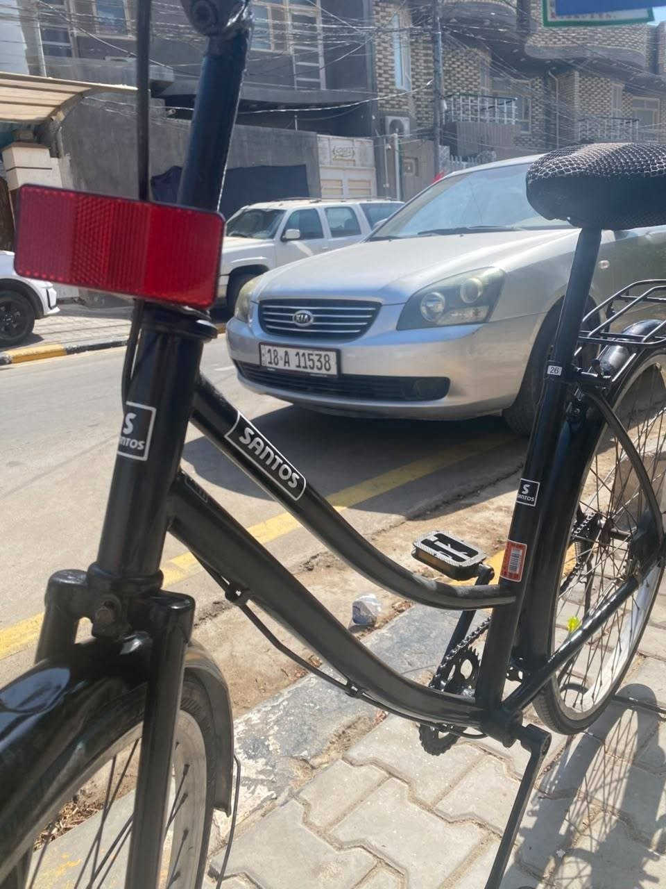 سلام عليكم
لون اسود 
بايسكل للبيع بناتي 🚲
البايسكل لون مميز جداً  وقطعة نادرة    ✔️
البايسكل صنع في اليابان✅
وزن خفيف جداً 💯
الحجم.  26فريم عالي   👌
البايسكل مختم بكل مكان كلة ختم واحد ♣️
البريكات جدد    
التايرات تايرات جدد    
البايسكل كلش ناعم وسريع بلمشي ومريح بلسياقة 
البايسكل نضيف جداً كما موضح بلصورة 
البايسكل بلحقيقة احلة من الصور.📸
السعر80 الف وبي مجال  💬
التواصل *********** واتساب او اتصال 📱☎️
العنوان: النجف حي الحسين
