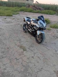 افوراي 600 • 2004 • بدون اوراق