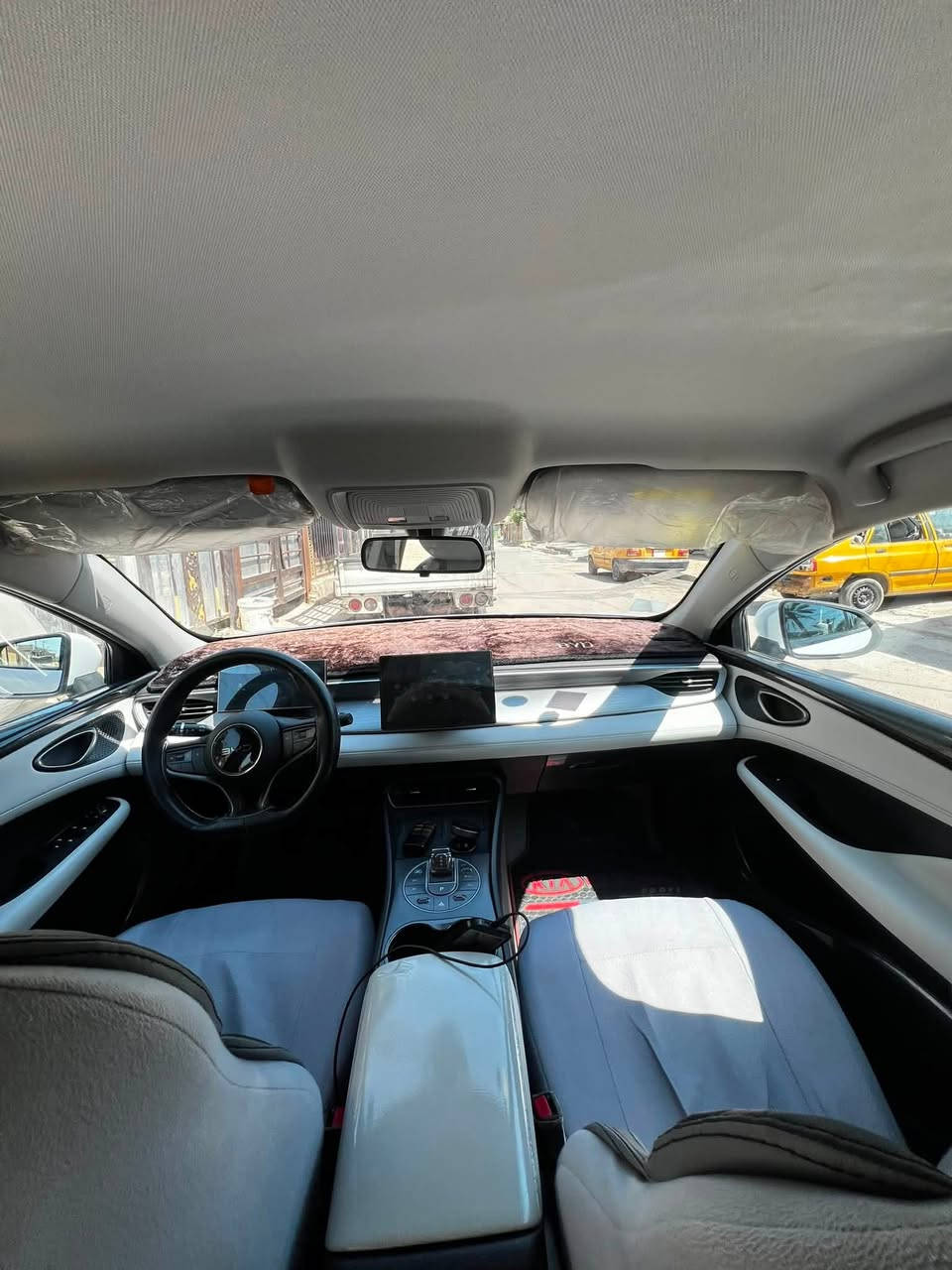 🚘 للبيع
BYD Seal 5
📅 موديل: 2025
🎨 اللون: أبيض
📍 رقم بغداد
📍 السيارة موجودة في بغداد

✅ ممشى: 12,000 كم فقط(hev)
✅ استعمال شخصي ونظيف
✅ محرك وقير بحالة ممتازة
✅ السيارة جاهزة للفحص بأي مكان يختاره المشتري

🔹 الملاحظة الوحيدة: فطر بسيط في الزجاج (الجامة) الأمامي.

💰 السعر المطلوب: 19,000,000 دينار عراقي (قابل للتفاوض بالمعقول بعد المعاينة).

📞 للاستفسار أو حجز موعد للمعاينة:
***********
