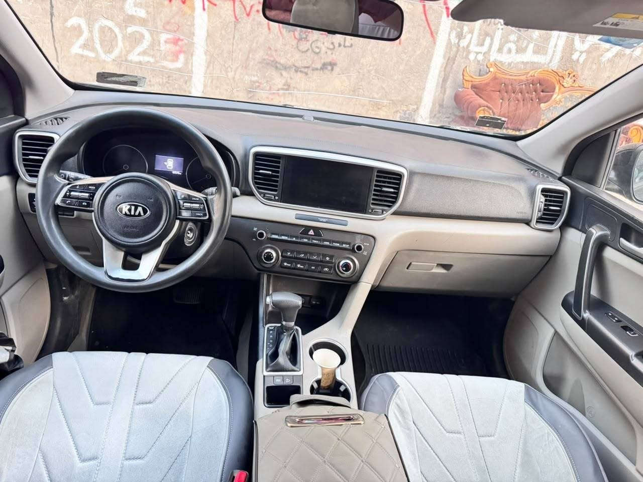 السلام عليكم
سبورتج2022 وارد حادثه حرق تنتنه و كشن فقط سياره حديده بدون ايرباك بدون صبغ بدون بارد مكفوله كفاله عامه ماشيه ٦٧ الف مايل السعر ١٨٥ وبيه مجال *********** مكانه الكاظميه
