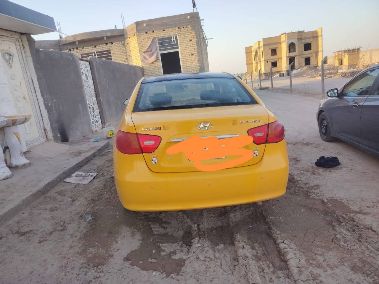 انترا صابونه موديل 10كصة قماره  رقم اطبك الأصل بييع مستعجل 35 بيع مجال سياره جاهز تبريد حدادية تخم تاير كير محرك مكفول منا للشغل  الف دينار ماتضب اعليه رقم الهاتف ***********
