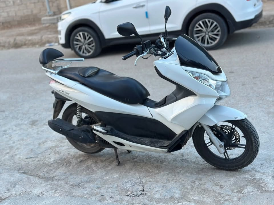 PCX • جيل اول • معدل ياباني
