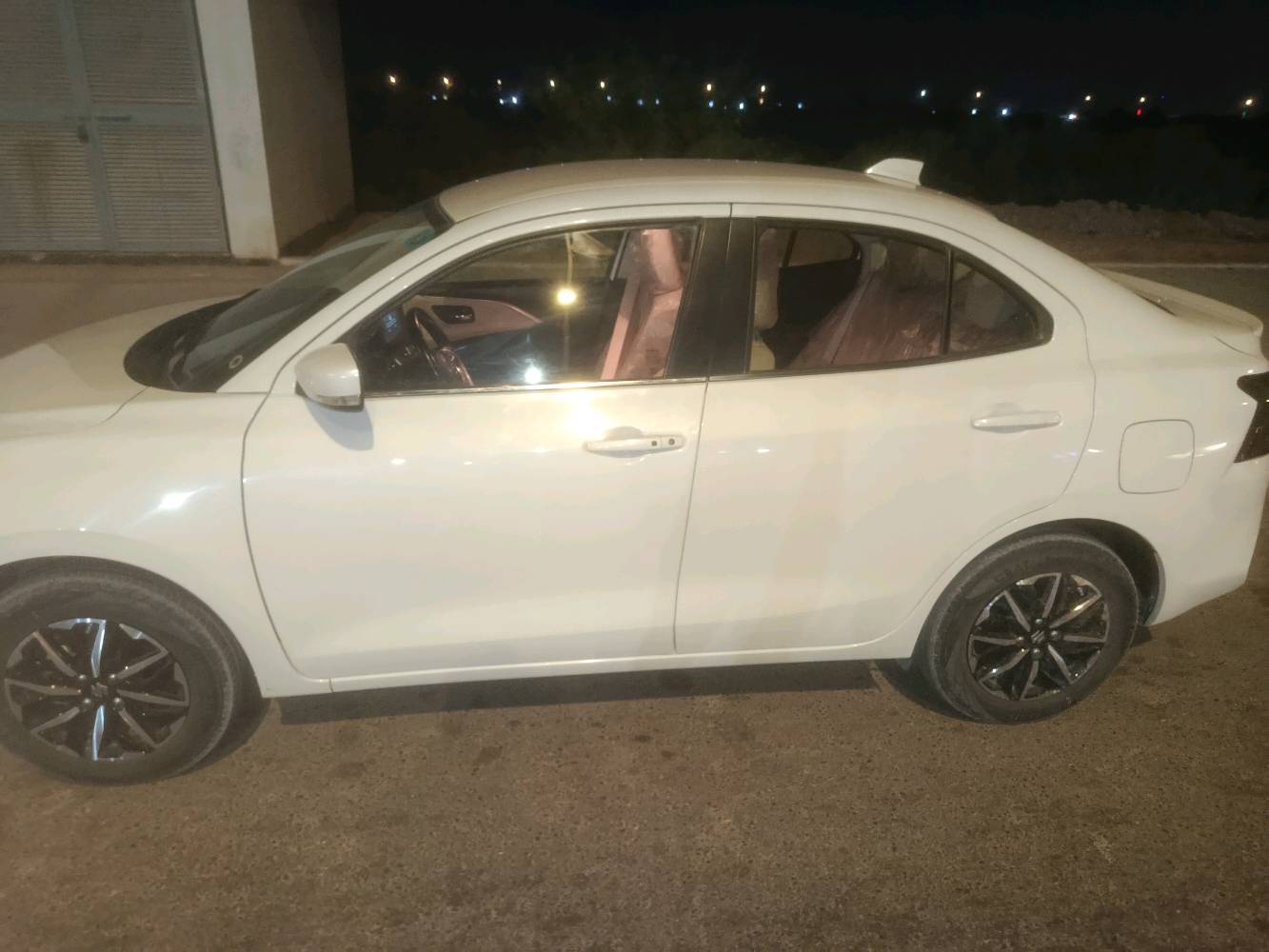 سياره زازوكي دزاير ماشيه 29000العنوان البصره الزبير