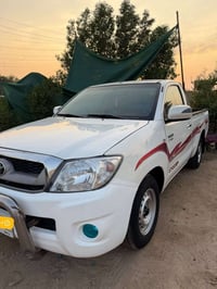هايلوكس • ٢٠١١ • رقم واسط