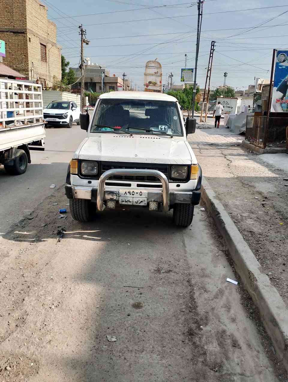 للبيع سليمانية السياره جاهزة 
بغداد ابو دشير السعر ٣٥
راعيها كردي باي وقت يحول أصولية مو كلك 
موديل ٨٩
***********
