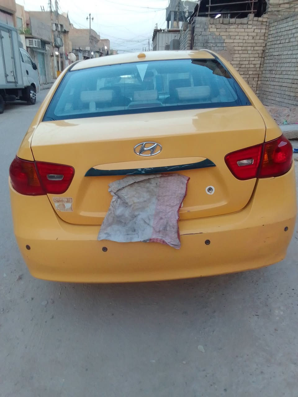 سلام عليكم 
ألنتره مويل 2008 للبيع 
بغداد الامين الثانيه 
رقم الهاتف ***********
السعر 75 قفل قفل 
 سنويه ساقطه صالها 3 اشهر 
وهيه مطلوبه سنتين 
غرامات ما عليها
