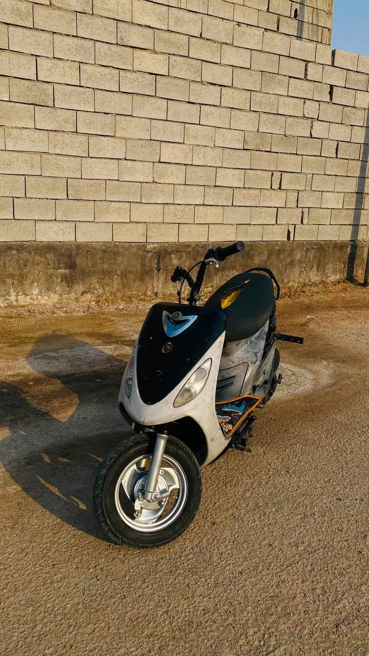 السلام عليكم ماكس قجمه للبيع مفتوحه سعرها 400و بيها مجال بسيط مكاني ابوالخصيب تقاطع الصحراء 
***********
