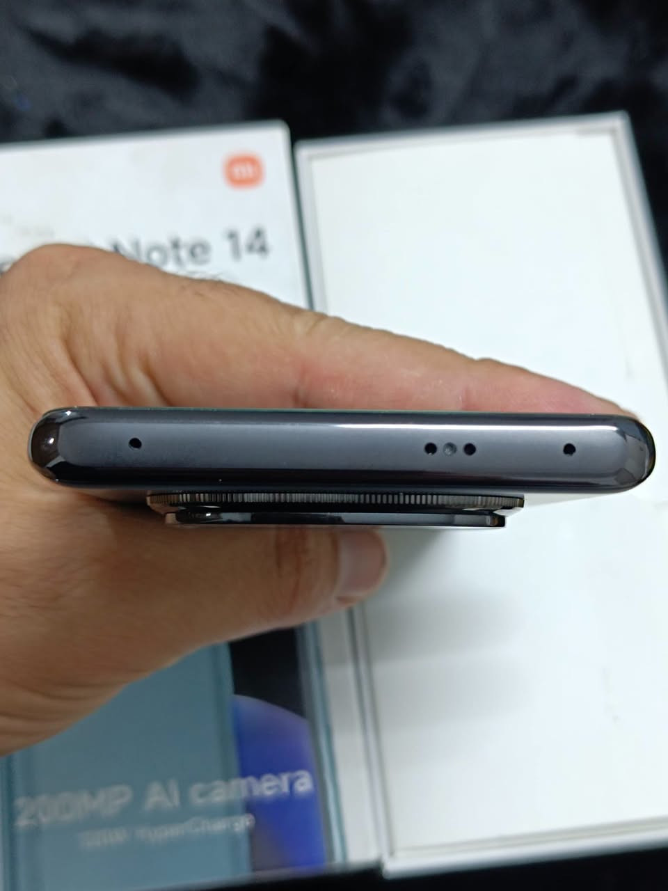 REDMI NOTE 14PRO PLUS  

 نرخى 425  هه زار 
زاكيره 512  رام 12 خاوينى 100% بي شوخت كه م به كارهاتووه 9 جار دراوه له شه حن
كامل  ئه شيا بي عه يب  و نه كراوه به زه مان 2رؤژ  گه ياندن هه يه 
***********
***********
-------------------------------------------------------------------------------------------
REDMI NOTE 14 PRO PLUS

سعره 425 الف 
ذاكره 512  رام 12  نظافه 100 % بدون شخط مستخدم قليل مشحون 9 مرات
 غراضه كامل مابيه عيب خطين  و مامفتوح  بضمان يومين الفحص
متوفر توصيل
***********
***********
