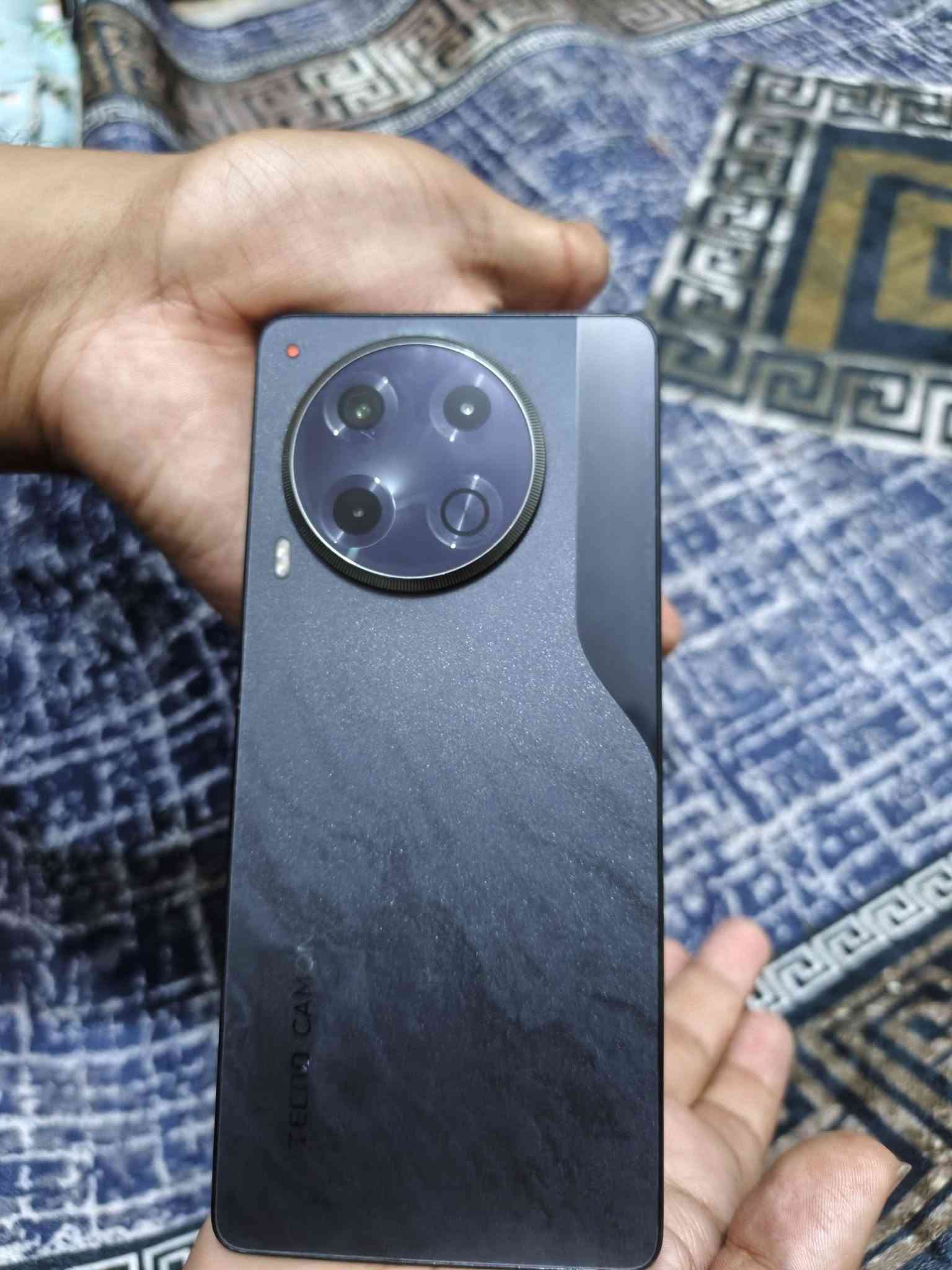 تكنو كامون 30 • ٢٥٦/٨+٨ • كاميرا ٥٠ ميجا OIS