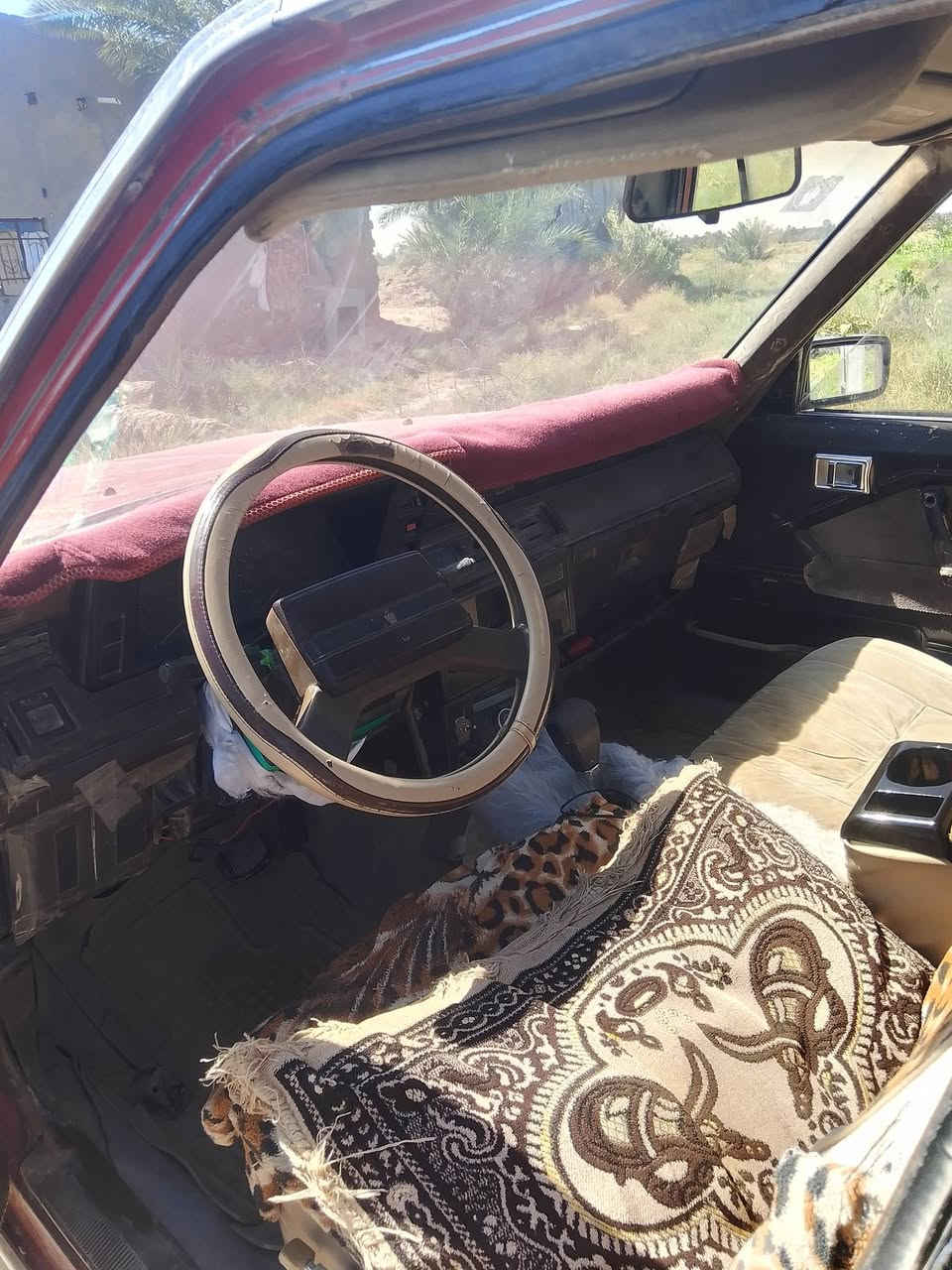 سوبر موديل 85 سياره مرتبه   رقم نگليزي  سنويه لل2031  سنويه جديدة   سعر 28 وبيها مجال
مكان سماوه الهلال ***********
