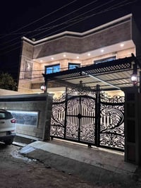 دار للبيع المساحة 200 متر وجه 10 نزال 20. البيت يبعد عن الشارع العام 4...