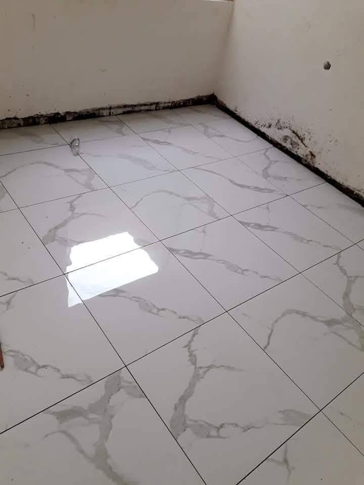 خلفه سيراميك بورسلين متفرغ حالين وبأنسب لاسعار 
شغل درجه اوله تواصل خاص او اتصال على ***********
