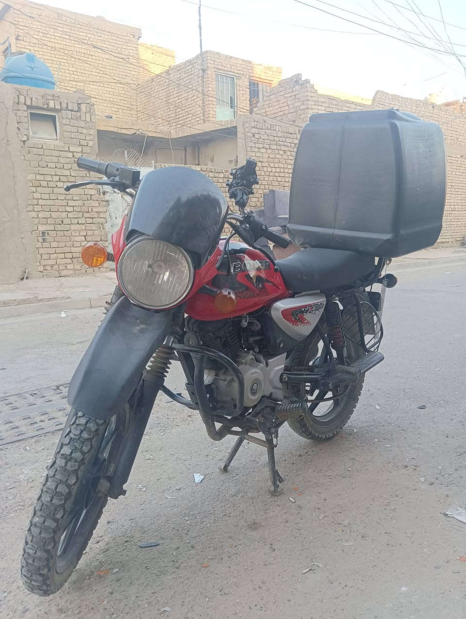 سلام عليكم بوكسر لبيع مديل 23 دراجه مكينه كفاله اوراق ضايعه اكفله الك بيه مكاتبه تاخذه من يم بيتي دراجه كله شغاله مابيه إذا نقص مكينه ما مفتوحه مكاني بغداد زعفرانيه سعره 900 قفل قفل رقم *********** واتساب
