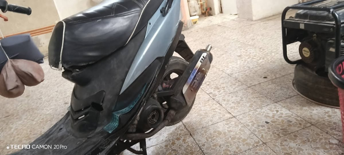 ماكس عدله مجفته غراض اصلية الدراجة ما نقصهه شي فقط عداد واشاير ..معدله صالنصه ويدات ودبلات رياضي . رايدهه ب500 وبيهه مجال مكاني حي الحوراء رقمي ***********
