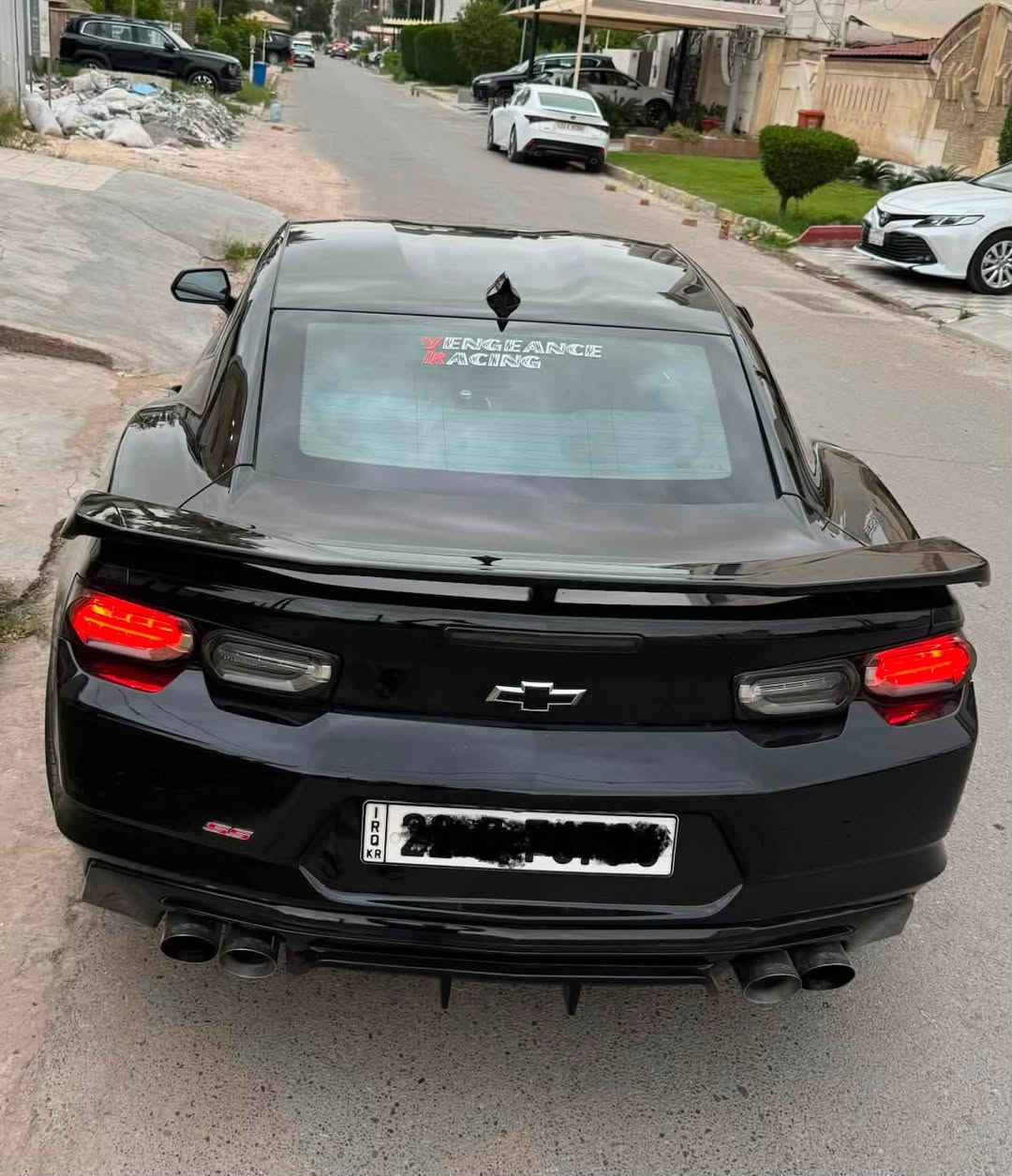 للبيع او مراوس كمارو 1ss 2020 
 رقم اربيل 
مكان السياره: بغداد المنصور 
ماشيه 24 الف ميل طبت للعراق ماشيه 21 الف ميل
المحرك: 6.2 
كير اوتو 
كير ١٠ نمر معدل من امريكا
برمجه امريكا 
التزويد كله بامريكا وكلشي واضح بصور الحادث
التزويد:
‏C8 throttle and C8 manifold
‏Mbrp long tube headers
‏Mbrp system exhaust 
‏Roto fab air intake 
‏Gpi-Cam (gen5)
‏Texas speed and performance DOD/AFM delete kit
‏Dsx flex fuel kit 85 ethanol 
‏Afe control
السياره عليها شوته rotofab ومنظومة فلكس فيول 
وكام شفت gpi مع المجموعه الكامله من شركه تكساس سبيد وثلاجه كورفت C8 ولويات afe control
والهوائيات كلهن من طول لطول mbrp 
ونزلت بعض صور للغراض الي بيه واكو بعد 
الاضافات :
دوسات 
سبايدر 
دفيوزر 
اصليات Zl1
ويل 1le
الضرر: جاملغ فقط عكس سايق ايرباكات تكم فقط 
اما الستيرن والدشبول مكفولات مطاكات الايرباكات
ملاحضه:السياره بريفورمانس بكج مختمه 
شاشه جبيره عينه دجتال اكتف كزوز 

السعر 45 مليون قابل لتفاوض 

 *********** صور الحادث واتس تحياتي
