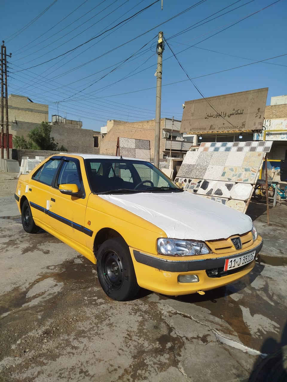 سلام عليكم.  بيجو بارص موديل 15. رقم بغداد.  دولي. بسمي قبل 10 ايام حولتها مصفرة خط وهيأة. وغرامات.  تبريد وتدفئة شغال. مكينة وكير. جدد. سيارة جاهزة للعمل. السعر 32. ورقة وبيهة مجال العنوان بغداد الحسينيه مال راشديه للاستفسار الاتصال ***********.
