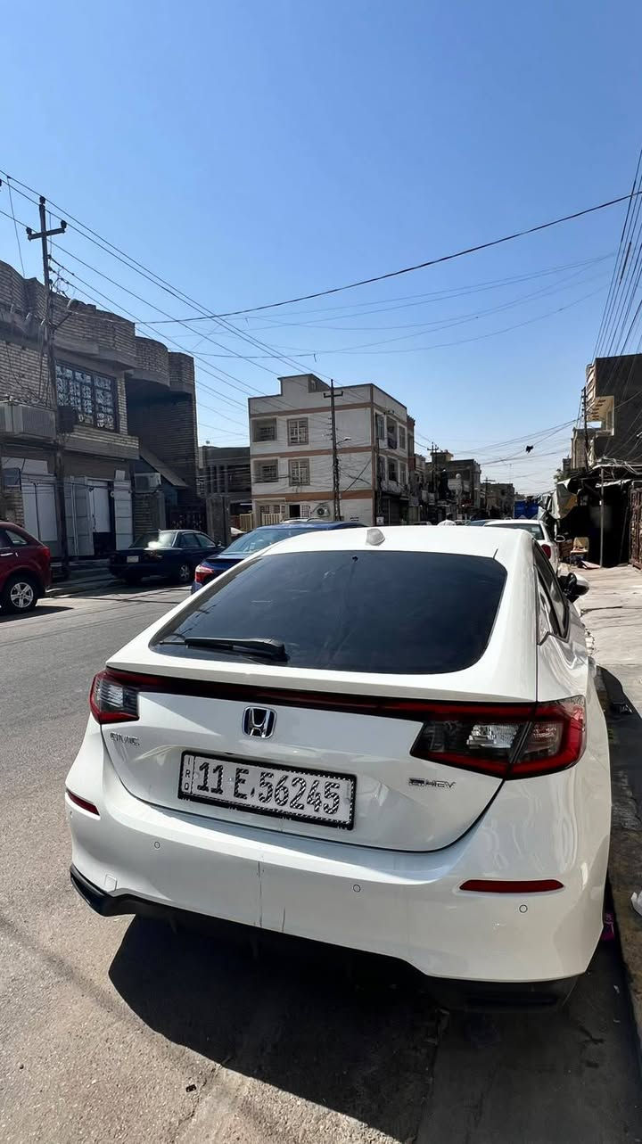 هوندا سيڤك هاشباك موديل 2023 سياره حلوه وعمليه وهايبرد ماشيه 75الف كيلو ونص وقابل للزياده سعره 153 ورقه وبيها مجال بصيط للشراي واتساب ***********
