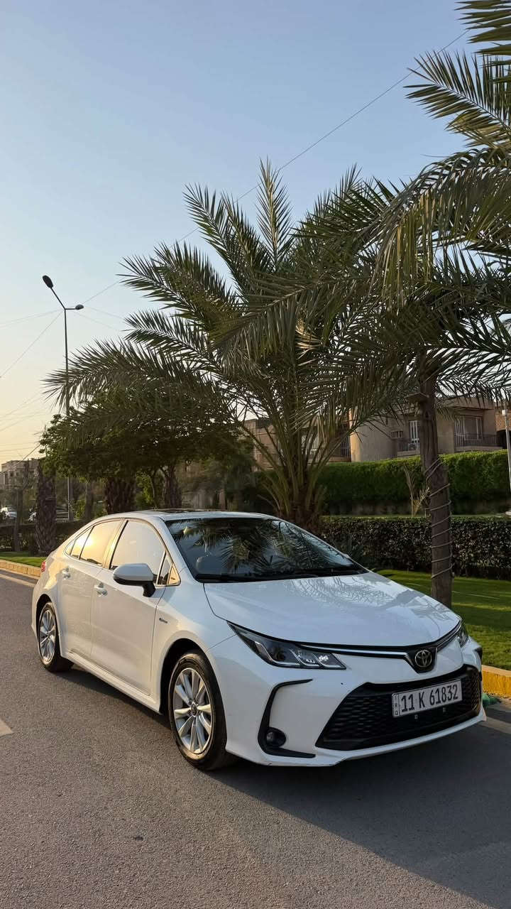 كورلا خليجي هايبرد2025
ماشية ٢٦ الف كيلو 
فول موصفات
فتحة
بصمة
شاشية كار بلي
قطعتين تبريد 
داخل جلد اسود
سيارة بيها فقط رصعتين بل جاملغ خلفي 
‏سعر154وببها مجال بسيط 
***********
