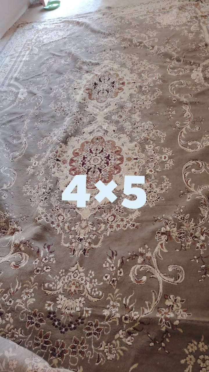 زوالي نضيفات كلش مستخدمات موسم واحد سعر لوحده 50العنوان كنعان

نص مكتوب في الصور:
- 4×3
- HONOR X9b
- 24mm f/1.75 1/50s ISO638
- 4x5