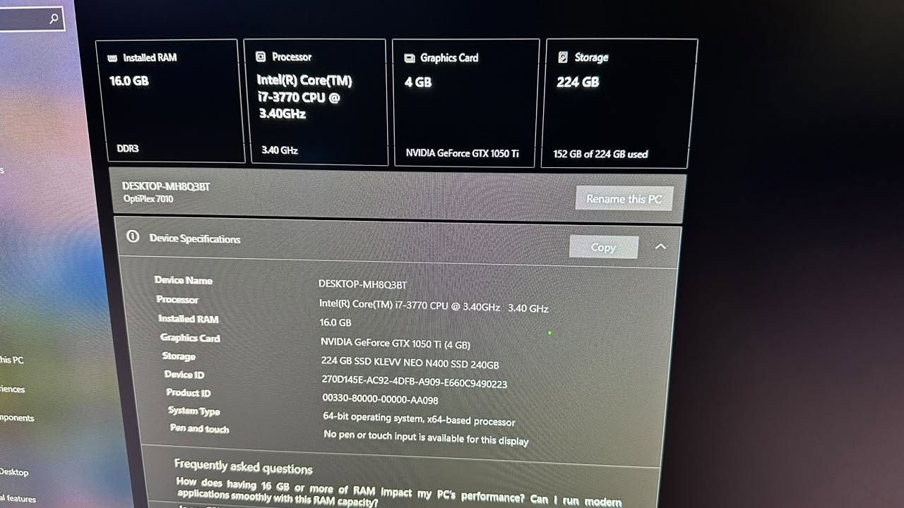 غراض pc للبيع

AORUS WATERFORCE II 240mm ARGB BLACK

مبرد مائي مروحتين مستخدم كم يوم فقط

سبب البيع اشتريت معالج r7 9800x3d ومفادني هاذ المبرد سعر الجديد 190 الف

السعر : 150 الف رايدة

مراوح ARGB عدد 3 لون ابيض

السعر : 30 الف

حاسبة للبيع 

مواصفات :

-المعالج (CPU): Intel Core i7-3770 بسرعة 3.40 جيجاهرتز (الجيل الثالث).

-الذاكرة العشوائية (RAM): 16 جيجابايت DDR3.

-كارت الشاشة (GPU): NVIDIA GeForce GTX 1050 Ti بسعة 4 جيجابايت.

-التخزين (Storage): قرص SSD بسعة 240 جيجابايت (KLEVV NEO N400).

-ضايفلة كارت وايفاي حتى يقوي الانترنت

مواصفاته زينة للاستخدام الخفيف والألعاب البسيطة (مثل فري فاير، 

فورتنايت الخفيفة،  GTA V , Valorant, CS:GO على إعدادات زينة)

السعر 225 الف

نص مكتوب في الصور:
- Installed RAM 16.0 GB DDR3 Processor Intel(R) Core(TM) i7-3770 CPU @ 3.40GHz 3.40 GHz Graphics Card 4 GB NVIDIA GeForce GTX 1050 Ti Storage 224 GB 152 GB of 224 GB used DESKTOP-MH8Q3BT OptiPlex 7010 Rename this PC Device Specifications Copy Device Name DESKTOP-MH8Q3BT Processor Intel(R) Core(TM) i7-3770 CPU @ 3.40GHz 3.40 GHz Installed RAM 16.0 GB Graphics Card NVIDIA GeForce GTX 1050 Ti (4 GB) Storage 224 GB SSD KLEVV NEO N400 SSD 240GB Device ID 270D145E-AC92-4DFB-A909-E660C9490223 Product ID 00330-80000-00000-AA098 System Type 64-bit operating system, x64-based processor Pen and touch No pen or touch input is available for this display Frequently asked questions How does having 16 GB or more of RAM impact my PC's performance? Can I run modern applications smoothly with this RAM capacity?