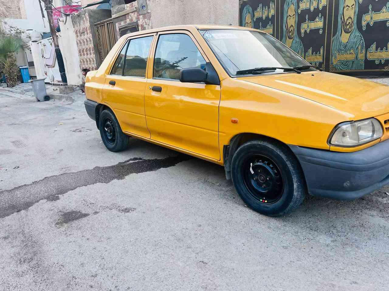 السلام عليكم سايبا للبيع بيها طخة جاملغ أمامي صفحة السايق راجعة عل بارد سعرها 55 ورقة  وبيها مجال حك الجية المكان كفائات العبيدي شارع 50 قرب مركز اسامه ابو الانترنيت رقم الهاتف ***********
