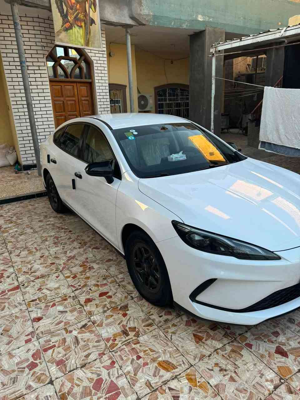 السلام عليكم 
بي واي دي 
سيل 5
موديل 2025
رقم بصره 

ماشيه 16 الف 

بيه بس هاي طكه بل صندوك ول مدكر فقط وضربه خفيفه كلش 

مكاني بصره كرمت علي 
***********هاتف ☎️ 
السعر 115ورقه
