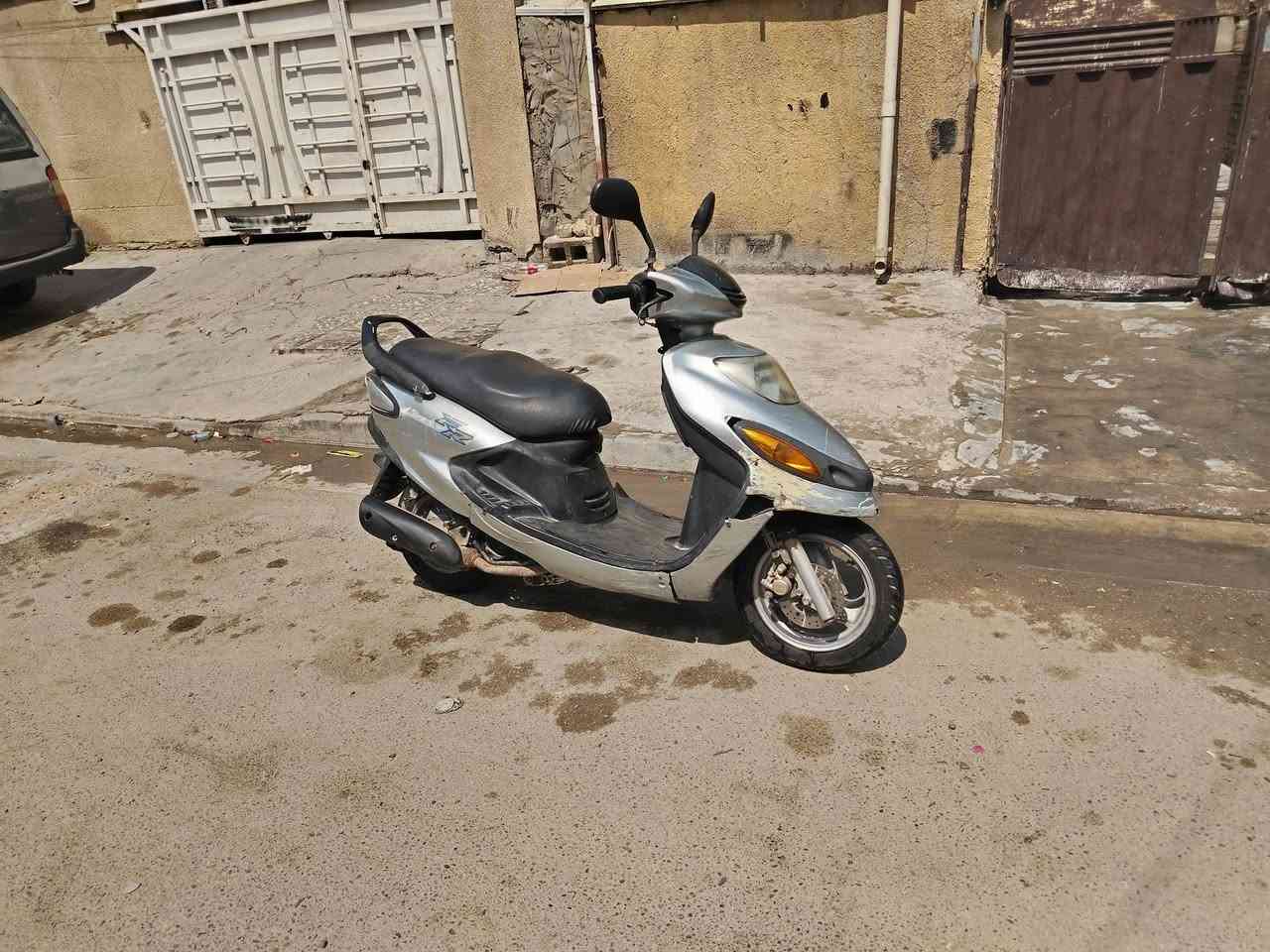 للبيع دولفين يوماهه نضيفه وكلهه شغاله كهربايات كلهه شغاله قفل ستيرن قفل جنطه كلهه شغال محركهه ناعم السعر 250 المكان بغداد حي لعامل ***********
