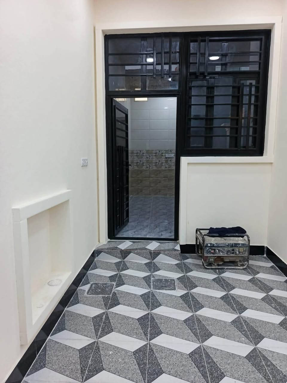 🏠مشتمل للبيع في الفلوجة – حي الأمين

📍 الموقع:
بالقرب من شارع ٢٠
خلف جامع السلام
بالقرب من مدرسة الروانق
على شارع ١٢ متر

📐 المساحة: ١٢٥ متر
📏 الواجهة: ٦.٢٥ متر
📏 النزال: ٢٠ متر

🏠 بيت جديد – بناء ٢٠٢٦
طابق واحد ويتكون من:

استقبال
صالة
مطبخ
غرفة نوم
مناور عدد ٢
دورات مياه عدد ٢

💰السعر ٩٠ مليون دينار عراقي 
(قابل للتفاوض )

📞 ليريد يبيع عقار في الفلوجه يراسلني او يتصل 
***********
***********
***********

#ابوميلان
