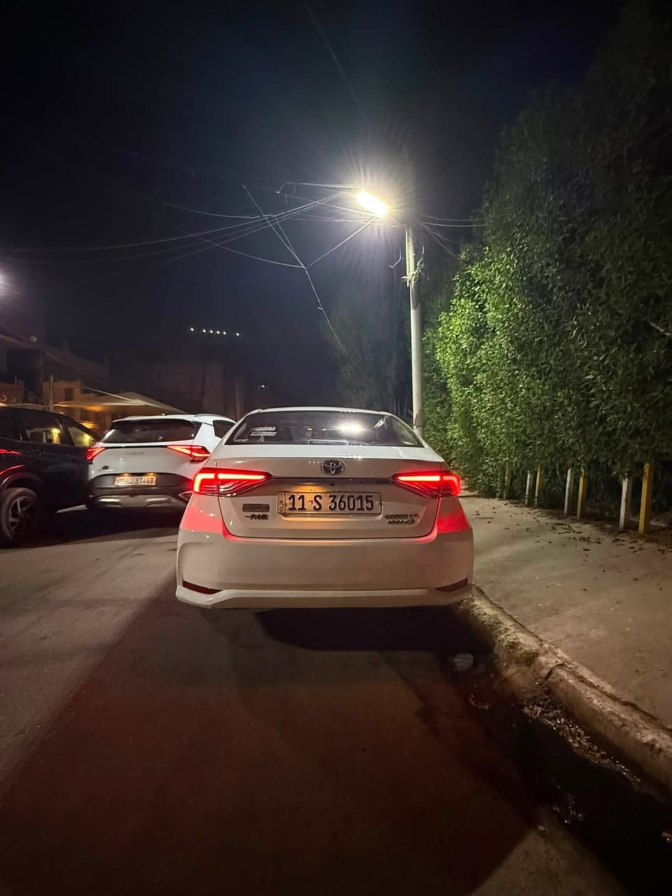 السلام عليكم 
كورلا هايبرد موديل 2022 
ماشيه 90 الف وبيه ملاحضات 
موضحه بلصور 
موصفات السياره 
ترحيب 
هاند بريك بصمه
تحكم جهيتن
بانوراما
اشاير بلمري
كشنات جلد بلادي
وباقي المواصفات معروفه
مكان السياره بغداد 
الاستفسار الاتصال عله رقم 
***********
