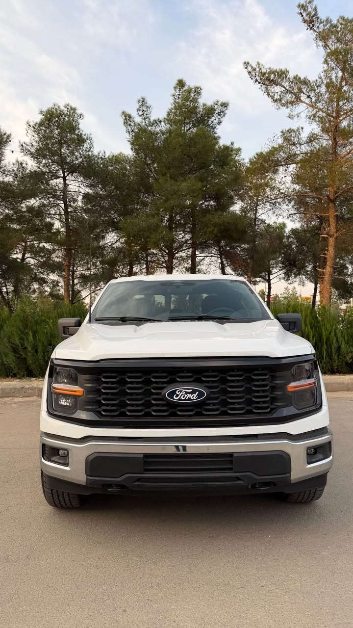 F-150 STX • ٢٠٢٥ • ٦٠٠٠ مايل