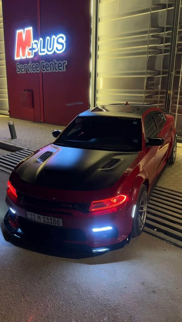 جارجر SRT • V8 5.7 • ٦٠ ألف مايل